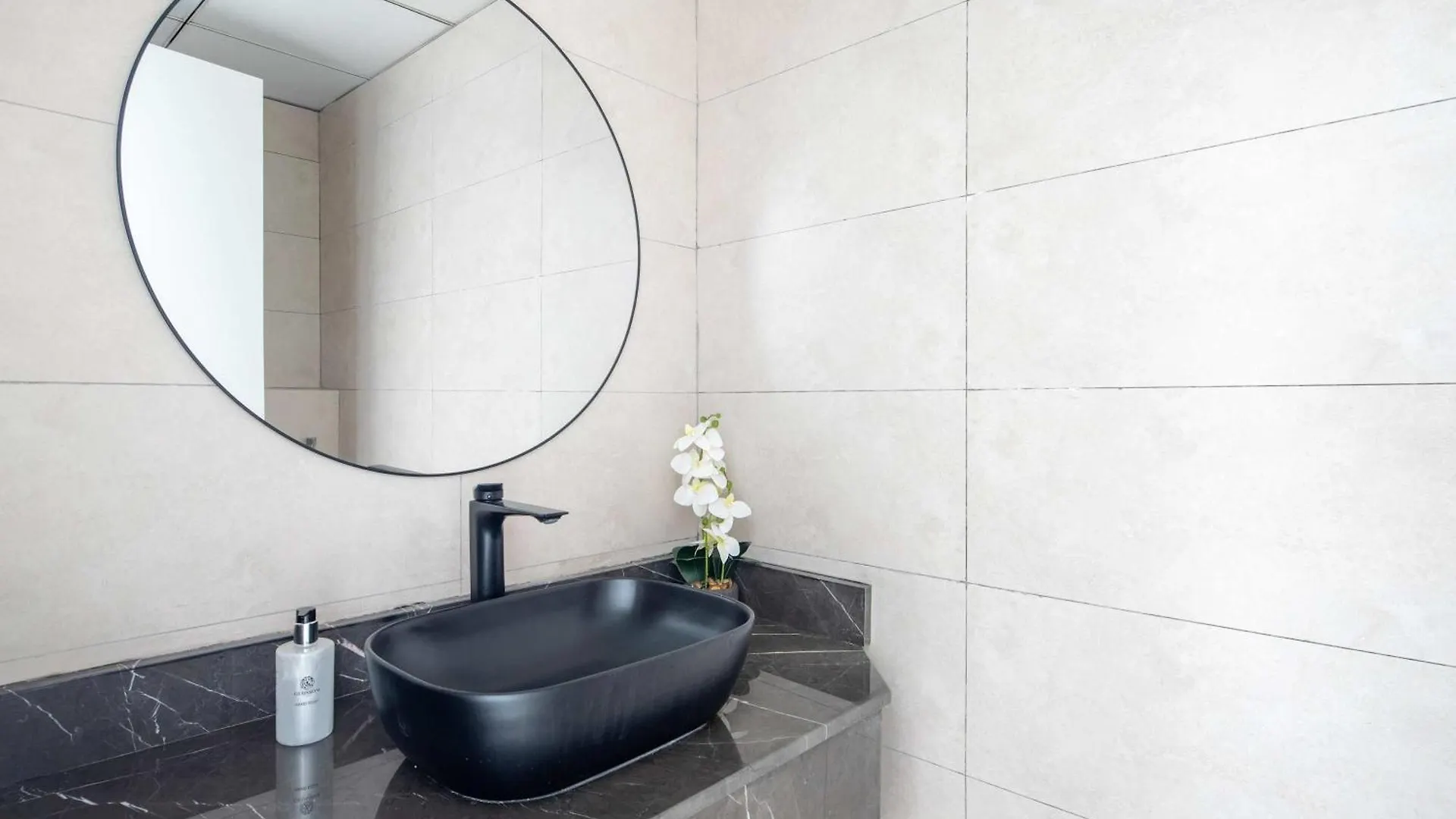 Apartment Frank Porter - The Point Tower Dubai United Arab Emirates